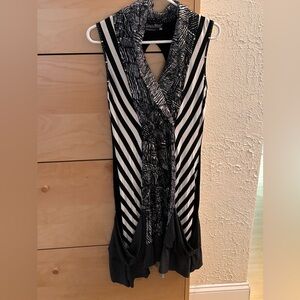 Tango Mango Black and White Sleeveless Ladies Dress Size Large